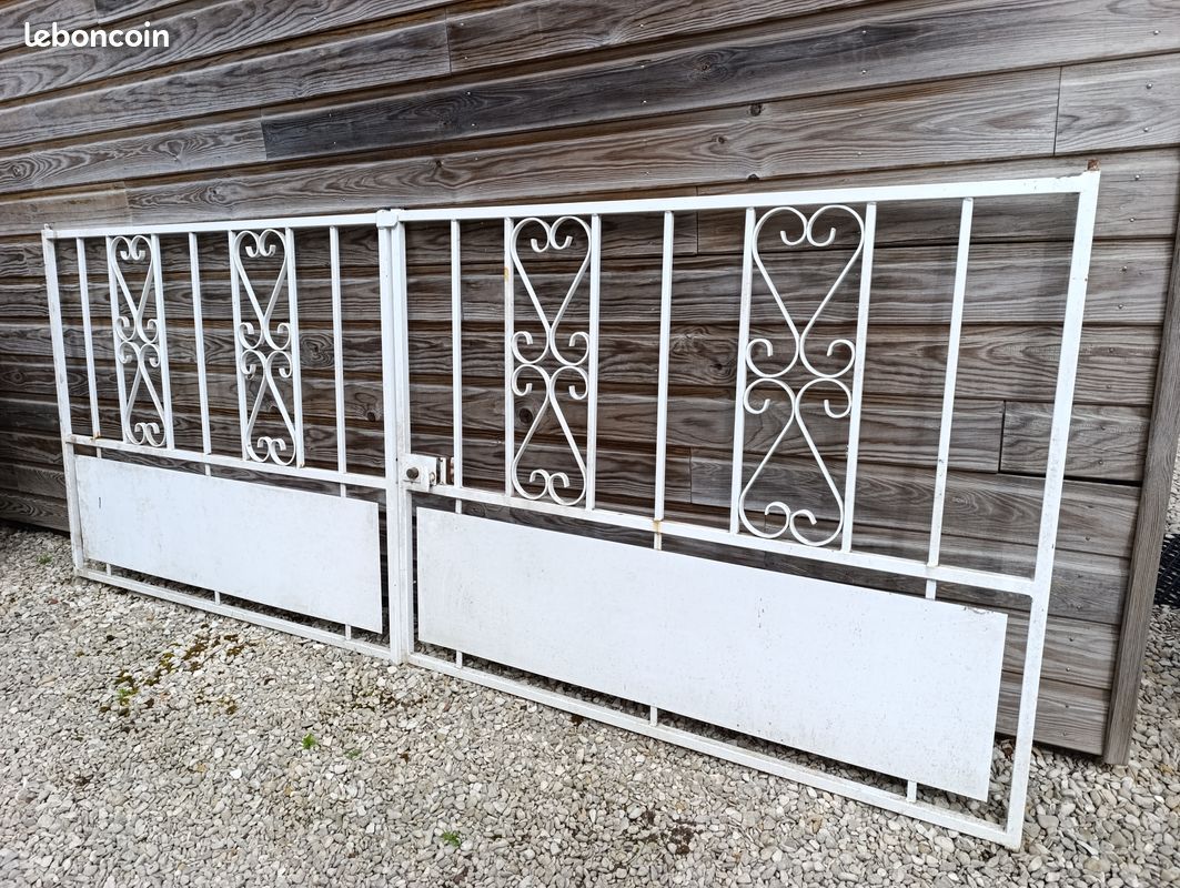 Portail fer forgé hauteur 1,20 m par 3m (image 1)