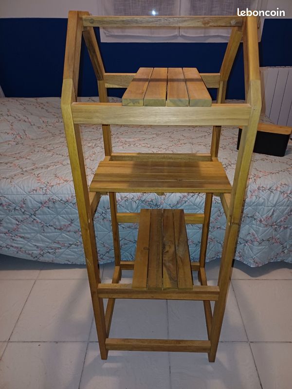 Étagère à plante en bois (image 1)