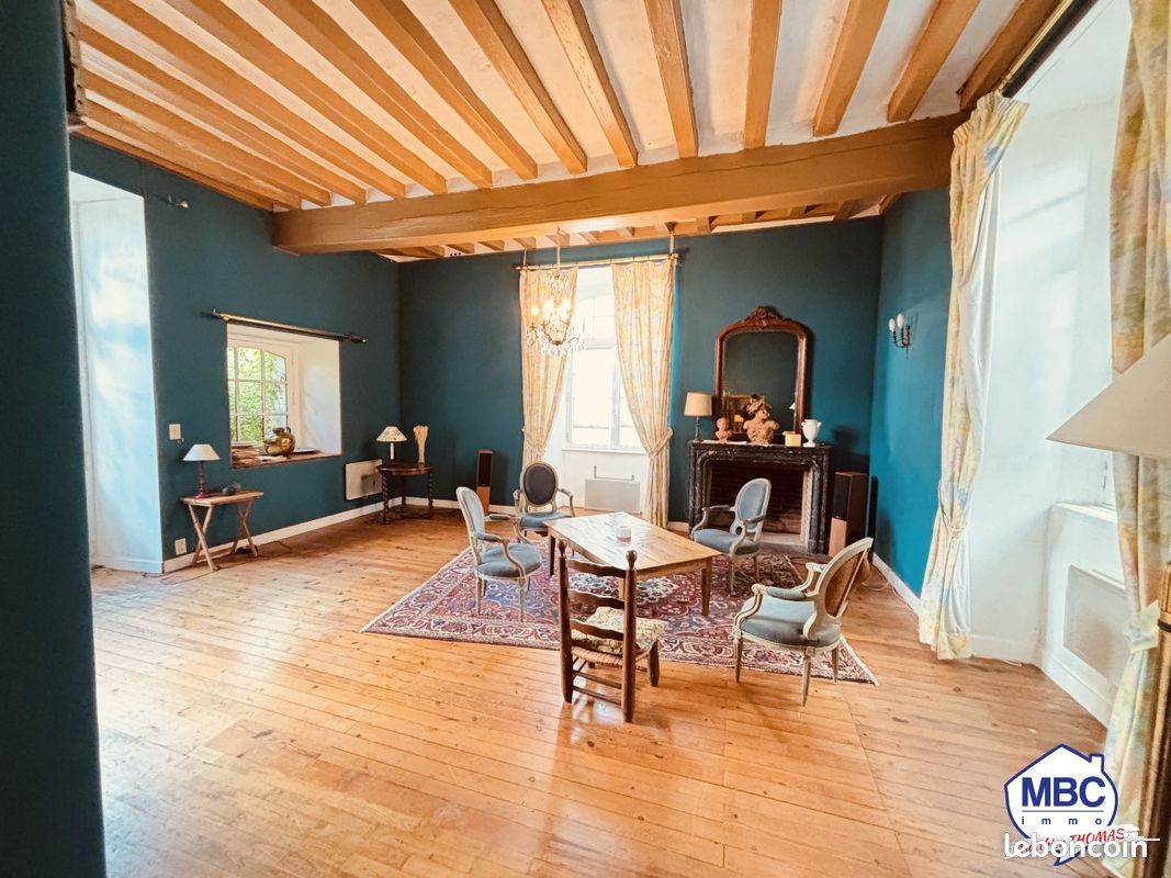 Maison 14 pièces 333 m² · à Beaupréau-en-Mauges · 333 m² · 299 990 €