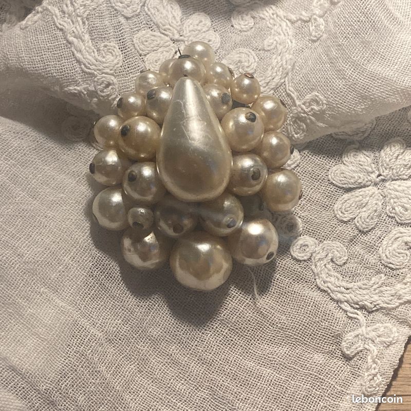Louis Rousselet ensemble broche et clips d'oreilles