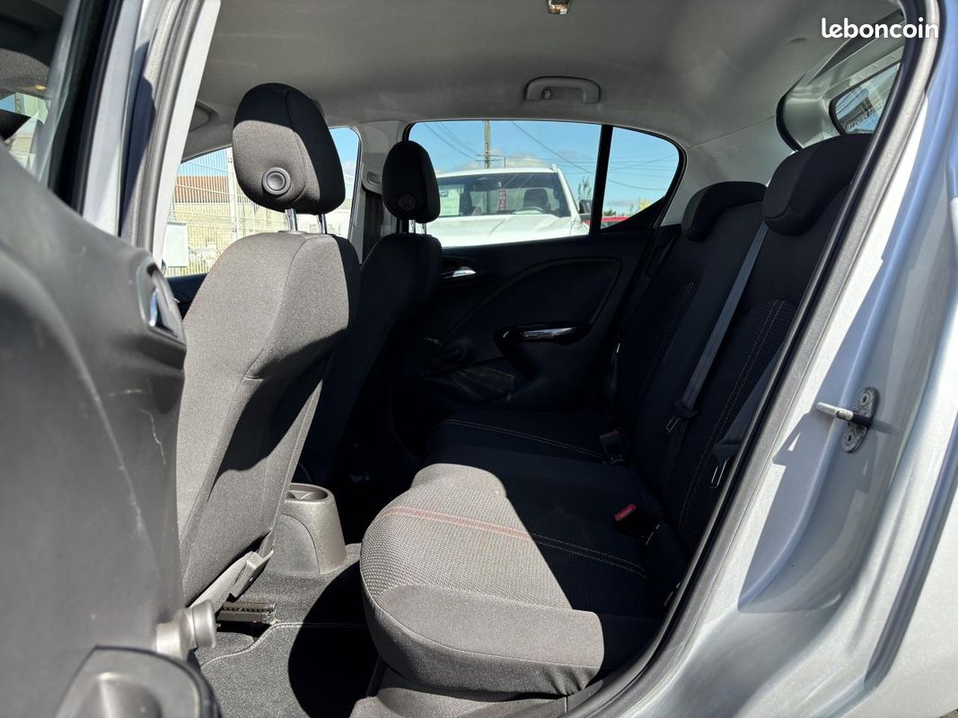 OPEL CORSA 1.2 70ch Black Edition (image 10)