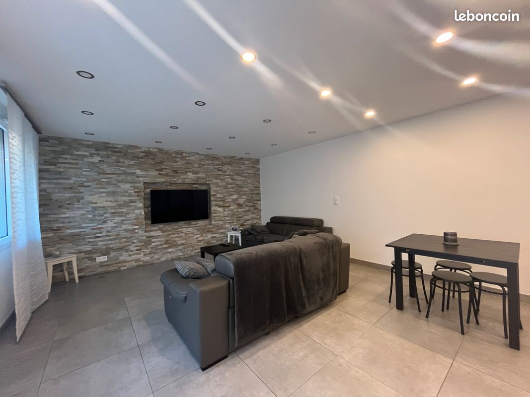 Appartement 5 pièces 103 m² · à Saint-Martin-d'Hères · 103 m² · 325 000 €