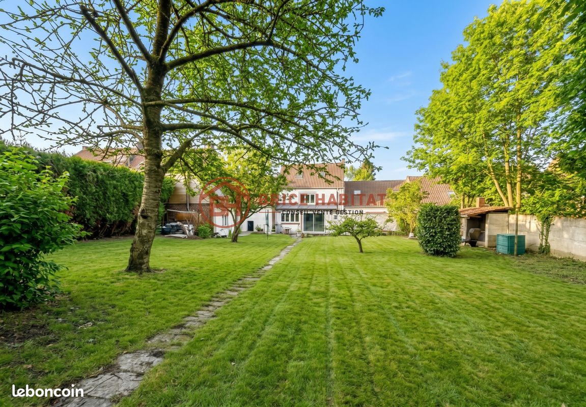 Maison 5 pièces 105 m² · à Sainghin-en-Mélantois · 105 m² · 275 000 €