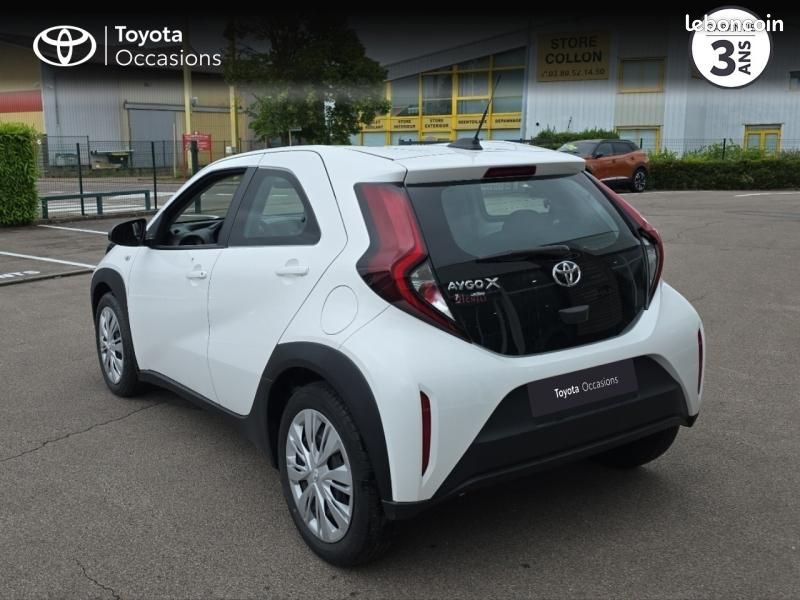 Toyota Aygo X 1.0 VVT-i 72ch Dynamic MY23 (image 2)