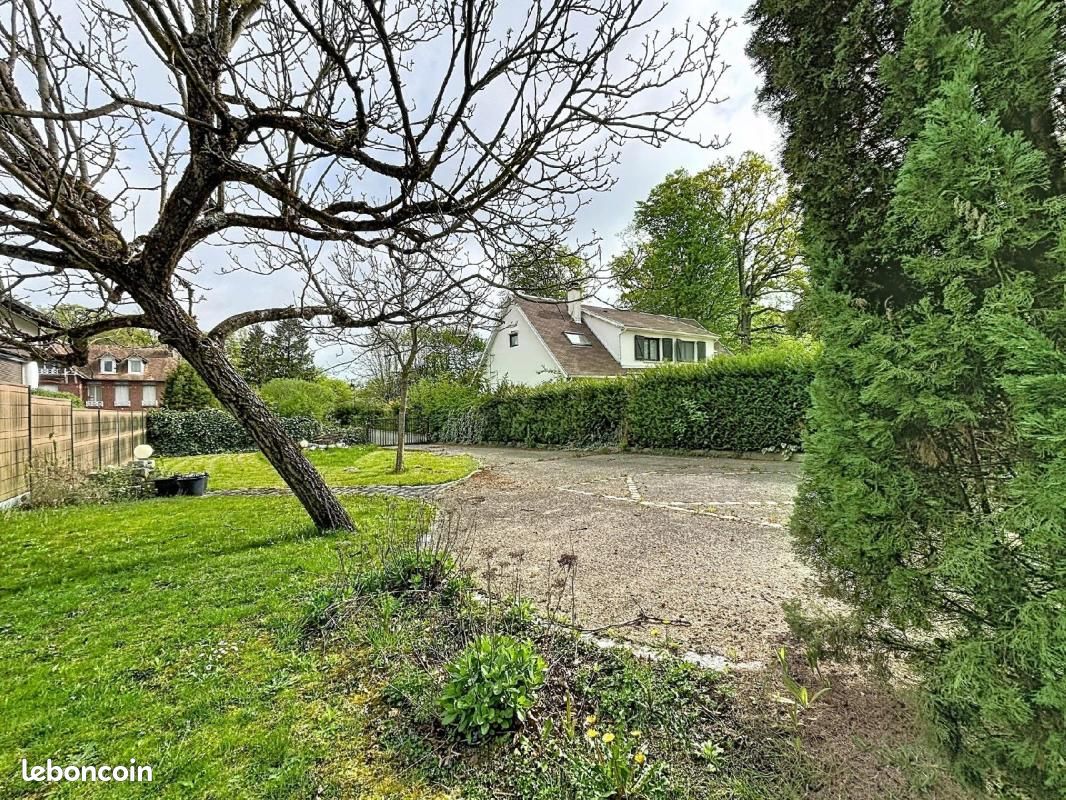 Terrain 749 m² Bois Le Roi · à Bois-le-Roi · 231 000 €