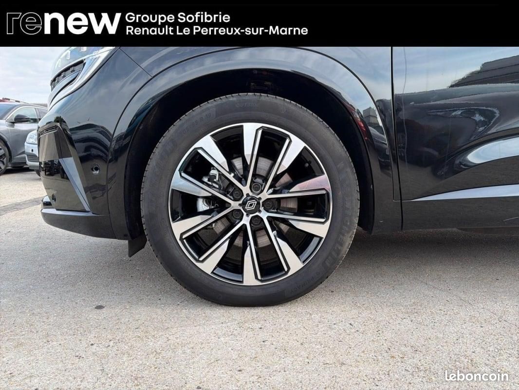 Renault Espace VI full hybrid E-Tech 200 ch 7pl Techno (image 12)