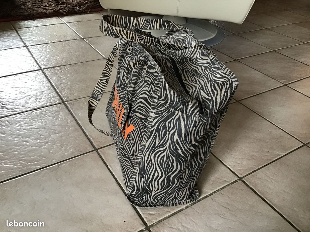 Sac ONLY avec soufflets et fermeture éclair (image 2)