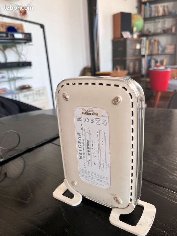Routeur Switch Netgear GS605 5 ports Gigabit (image 3)