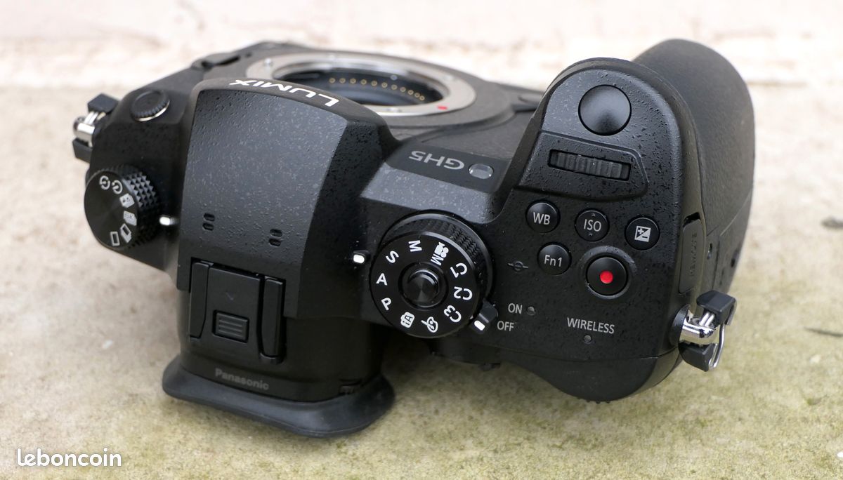 Panasonic GH5 boitier nu dans sa boîte d'origine, comme neuf (image 3)