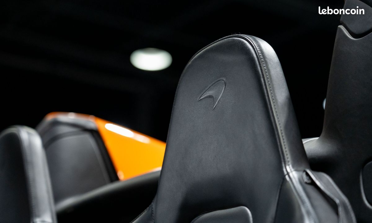 MCLAREN MP4-12C Spider V8 3.8 625 - FRANCAISE / Lift / Echapp. Sport / Carbone / Cuir étendu / Meridian / 1535EMOIS (image 16)