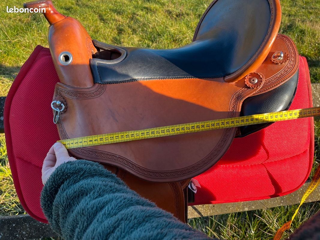 Selle De Barrel Racing Western Aledosaddlery - Cuir Bicolore Sculpté Main - Taille 16 Pouces - Neuve