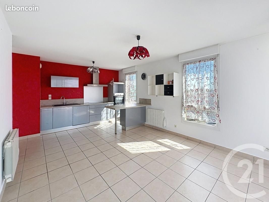 Appartement 2 pièces 43 m² · à Riom · 43 m² · 630 €