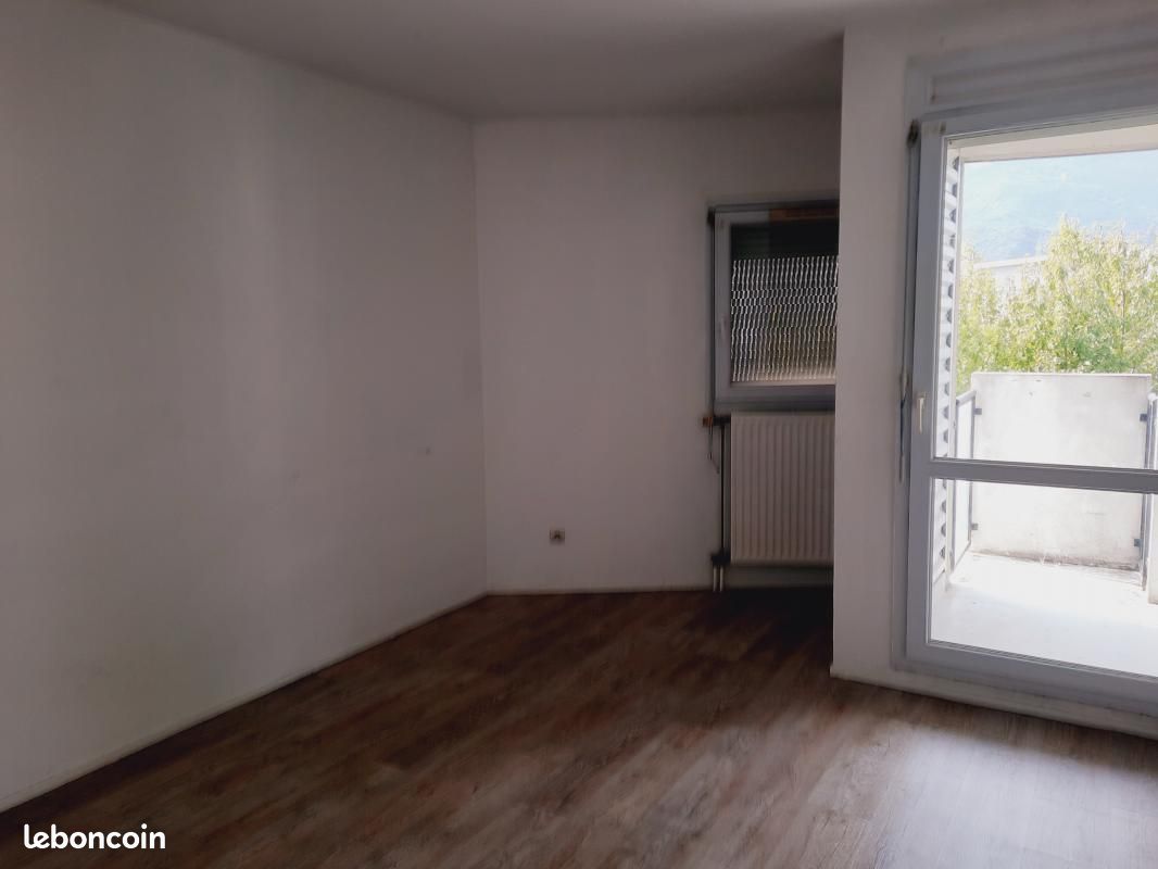 Appartement a louer echirolles - 3 pièce(s) - 89 m2 - Surfyn