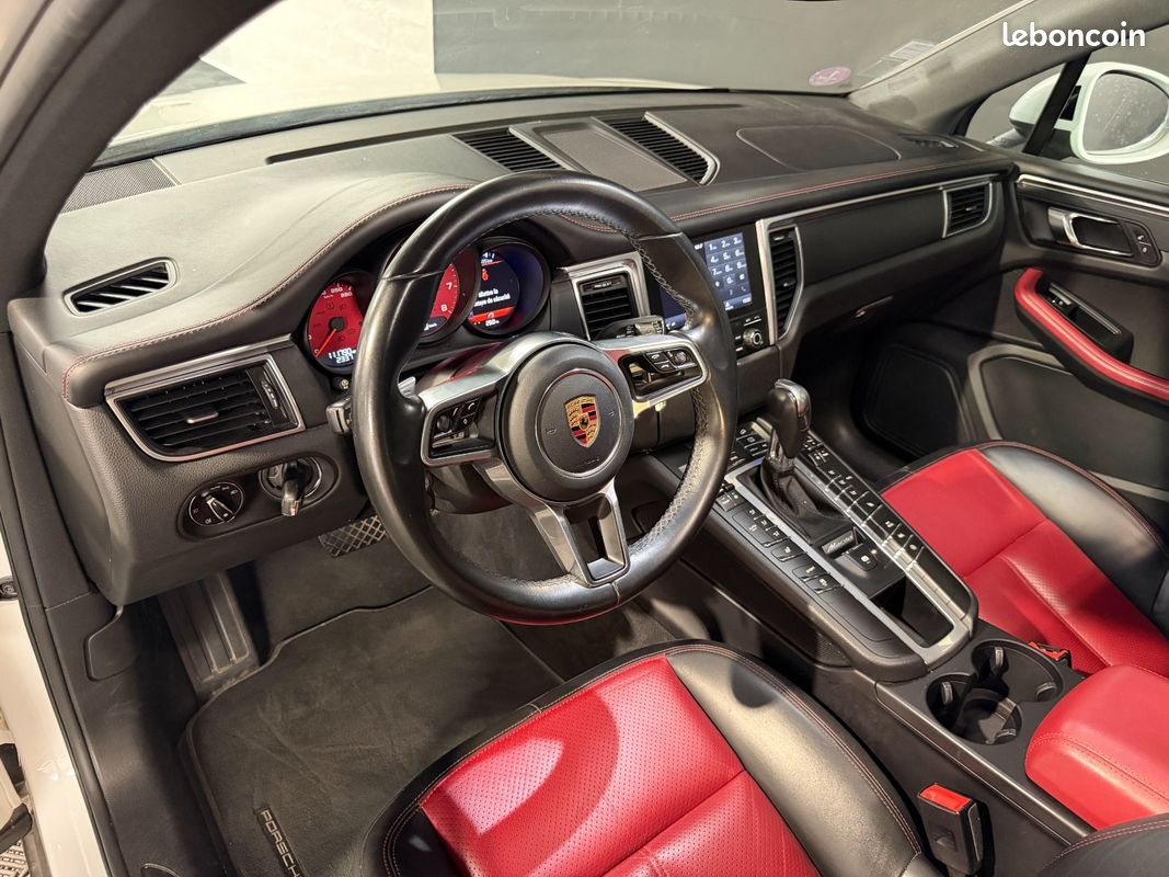PORSCHE MACAN 2.0 250ch PDK / SUIVI COMPLET PORSCHE / TOIT OUVRANT / APPLE CARPLAY (image 9)