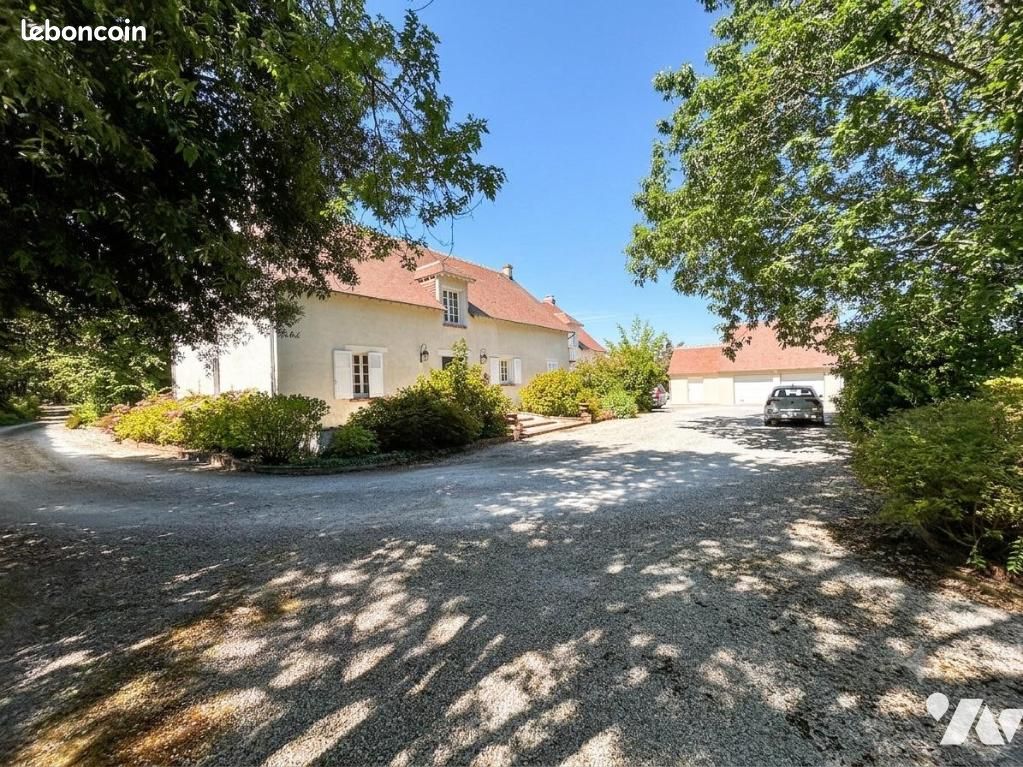 Maison 7 pièces 274 m² · à Olivet · 274 m² · 780 000 €