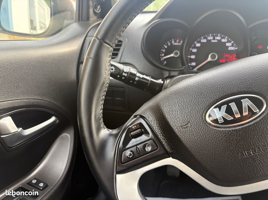 Kia Picanto Urban Spicy 1.0 69 ch (image 14)