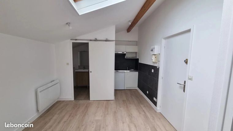 Studio 1 pièce 17 m²