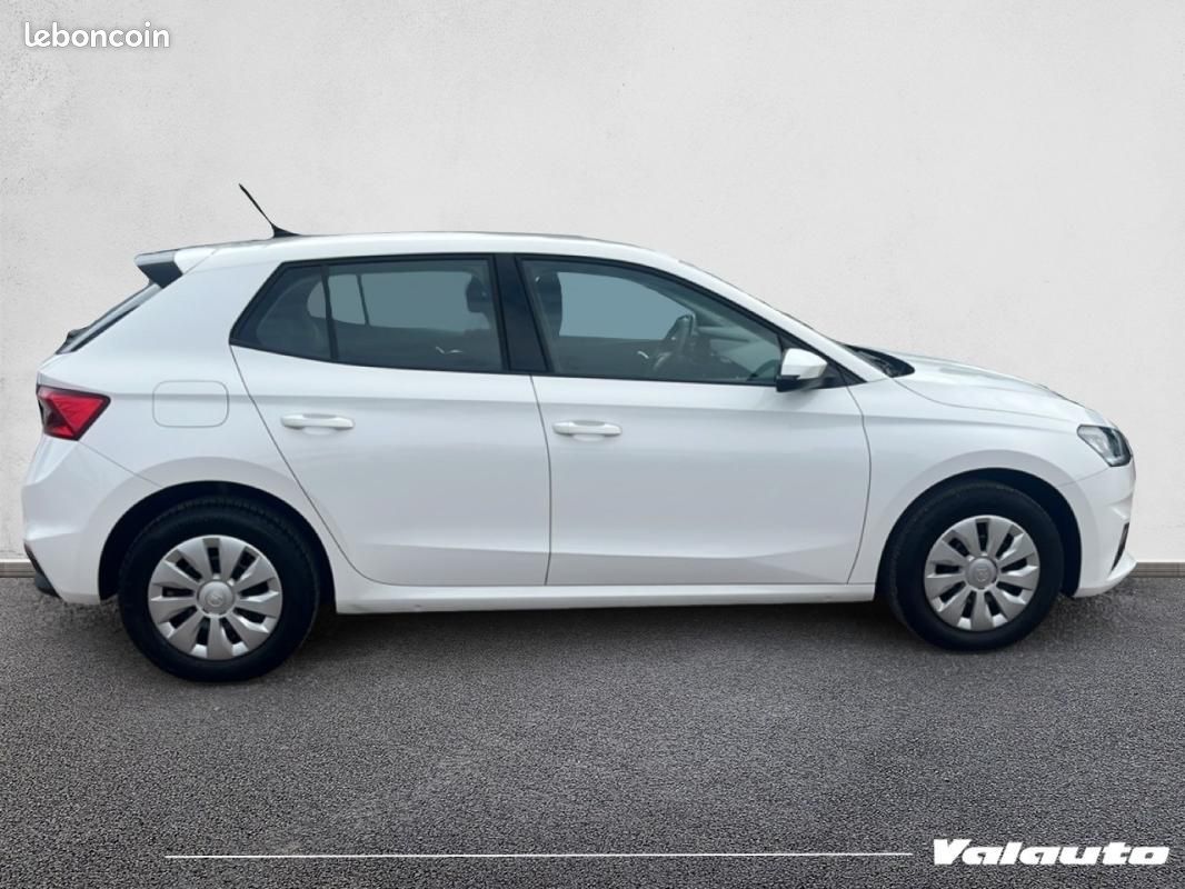 Skoda Fabia ACTIVE 1.0 MPI 80CH BVM5 (image 4)