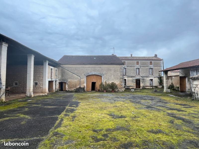 Maison 7 pièces 127 m² · à Mornac · 127 m² · 133 000 €