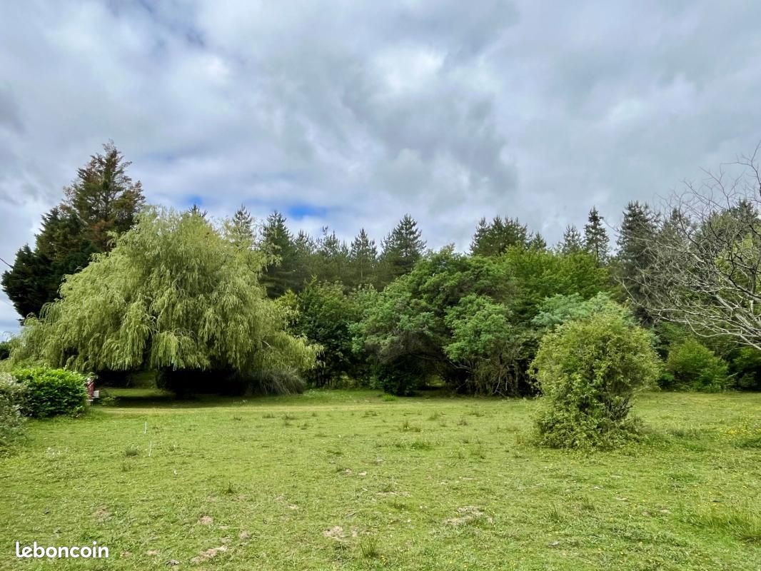 Terrain 1 061 m² Saint Martin Du Bois · à Saint-Martin-du-Bois · 49 000 €