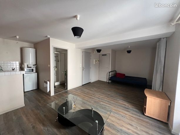 Studio 1 pièce 28 m²