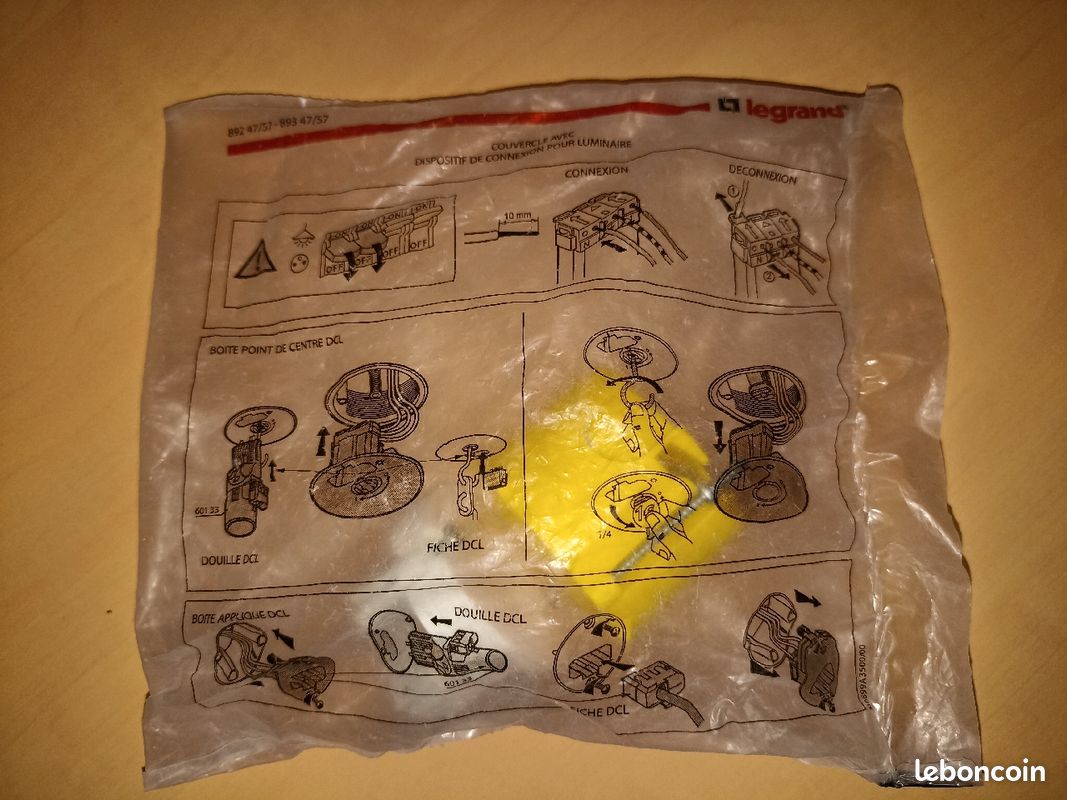 Couvercle avec dispositif de connexion pour luminaire LEGRAND (image 1)