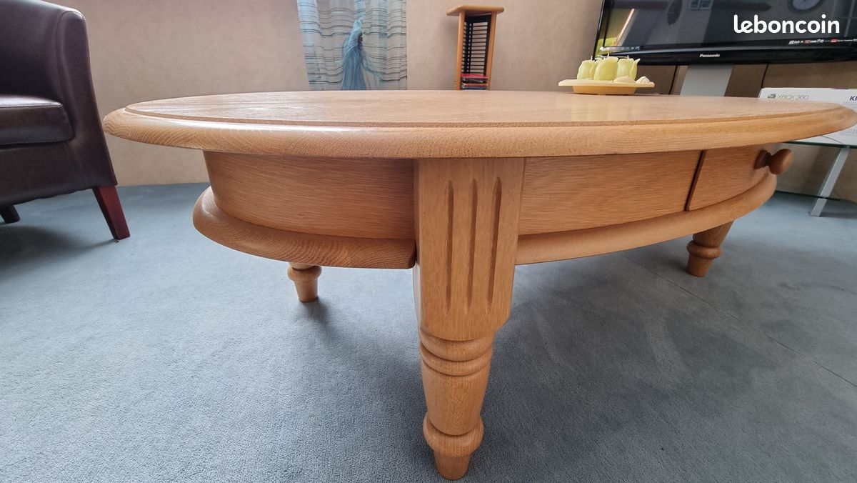 Table basse ovale en chêne clair (image 3)