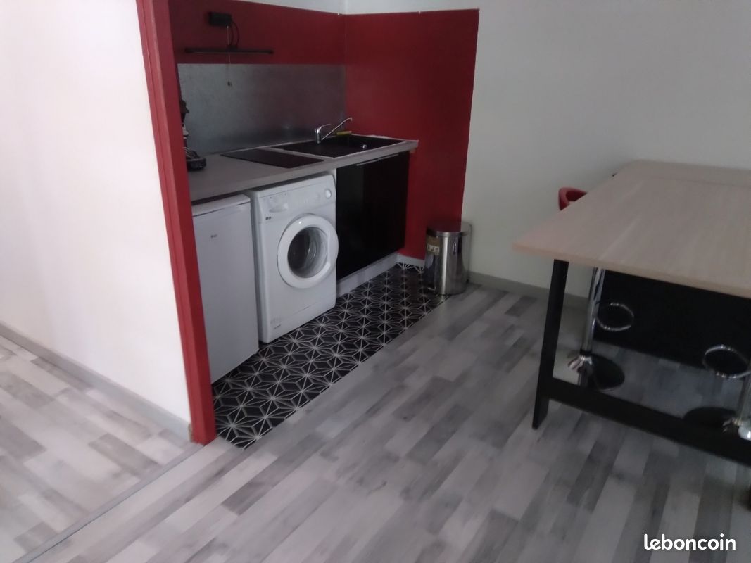 Appartement 1 pièce 25 m² · à Laguiole · 25 m² · 360 €