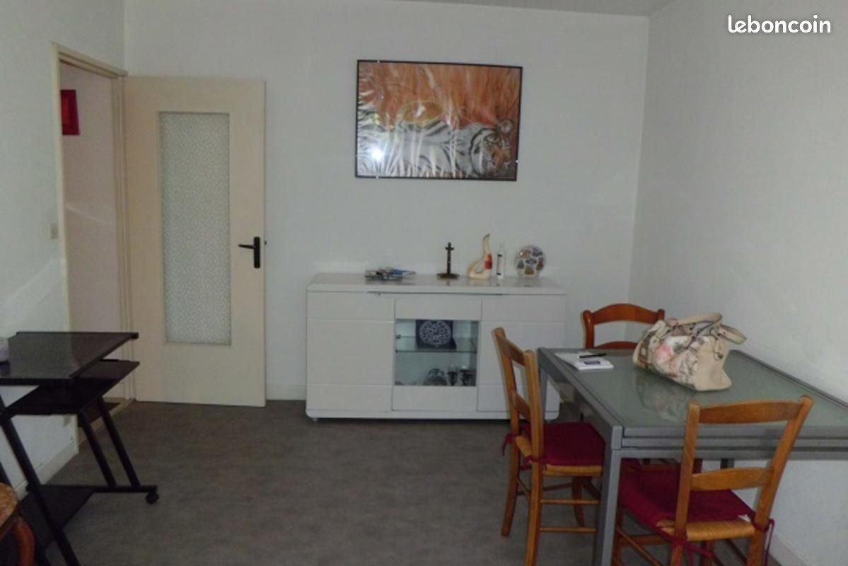 Appartement 2 pièces 42 m² · à Lons-le-Saunier · 42 m² · 470 €