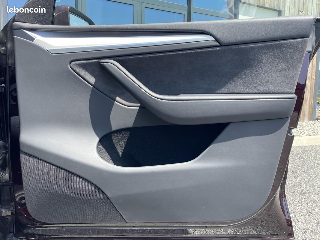 Tesla model y awd performance + attelage - garantie constructeur (image 37)