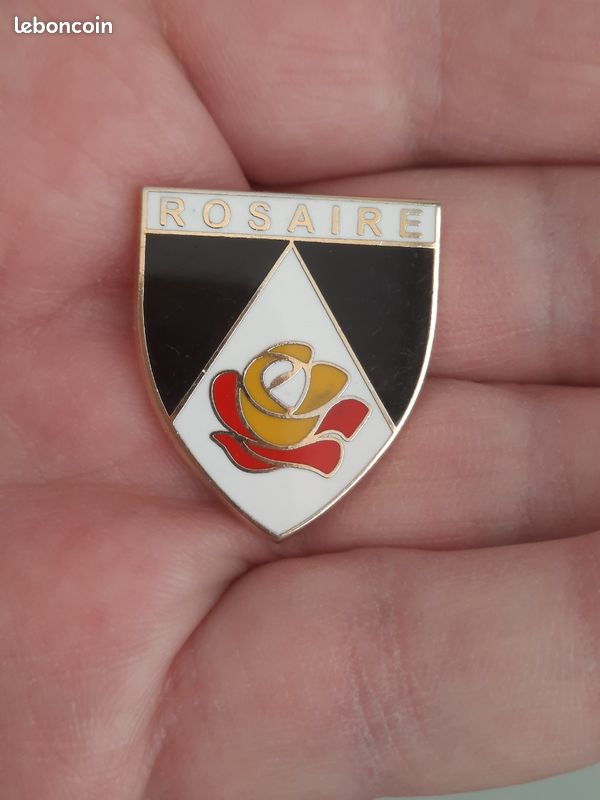 Insigne Badge Croix Pèlerinage National ND De Salut 1972 - RG1117