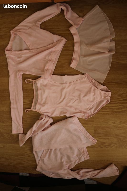 Tenue de danse classique (image 1)