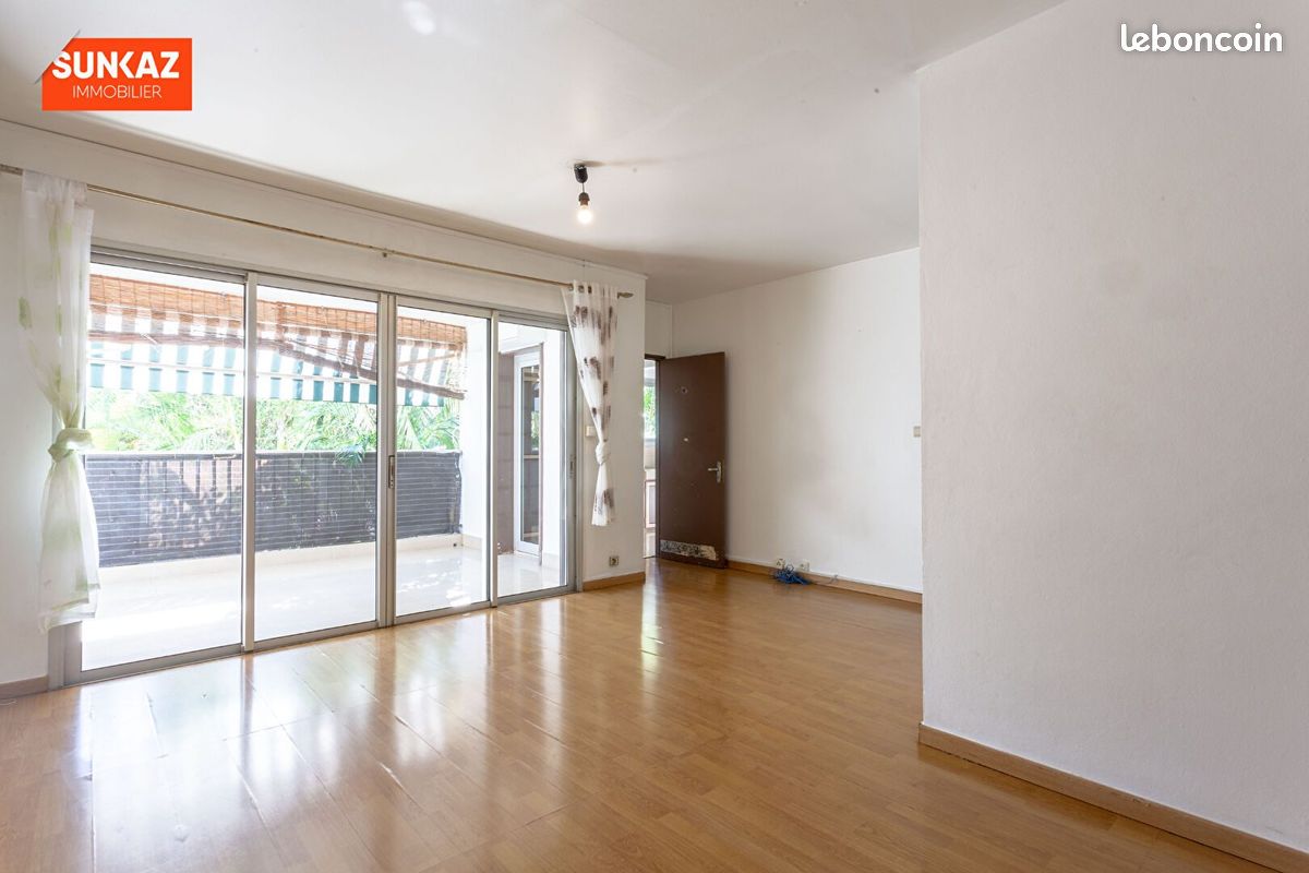 Appartement 3 pièces 55 m² · à Saint-Pierre · 55 m² · 1 003 €/mois