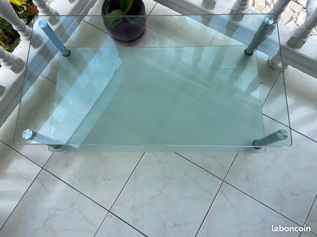 Table en verre (image 3)