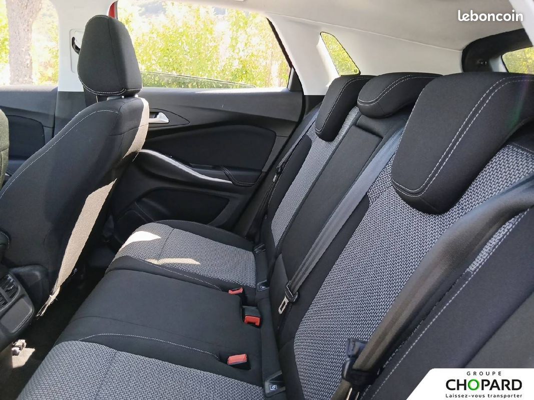 OPEL Grandland X 1.2 Turbo 130 ch Edition (image 11)