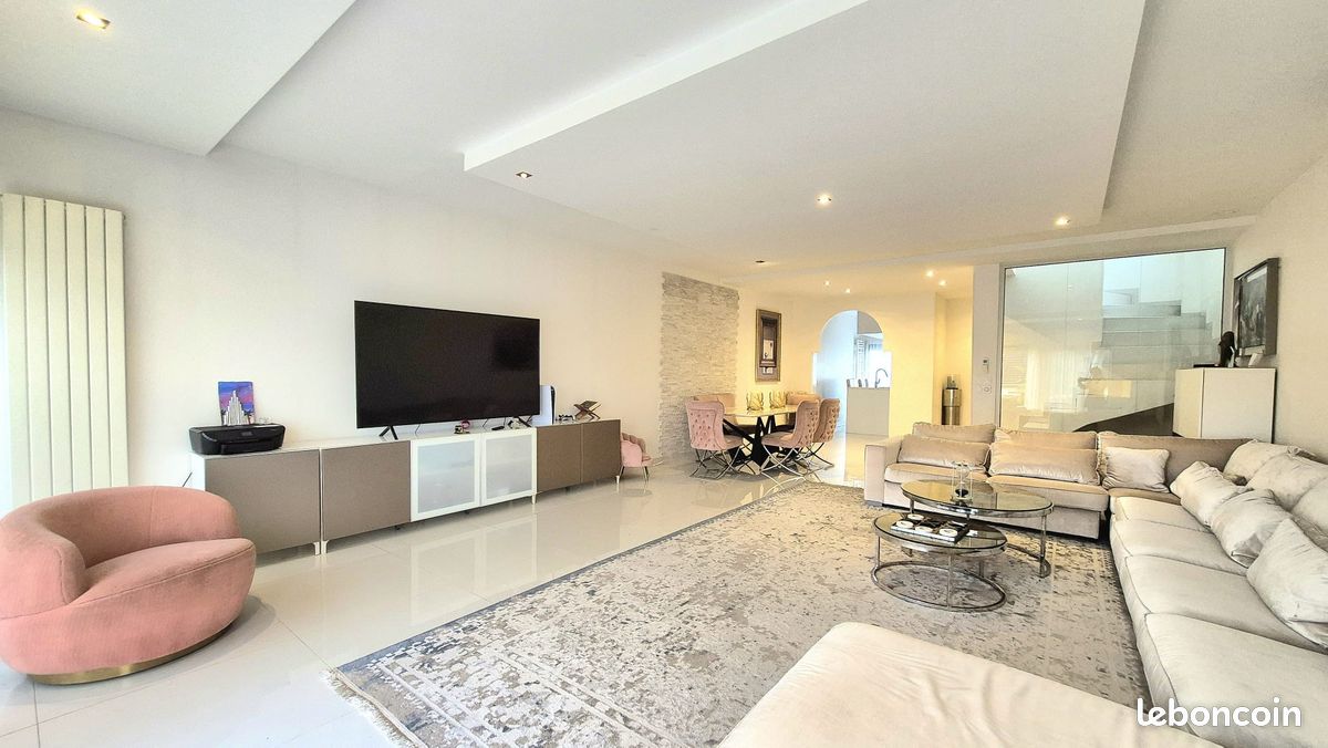 Maison 7 pièces 180 m² (image 2)