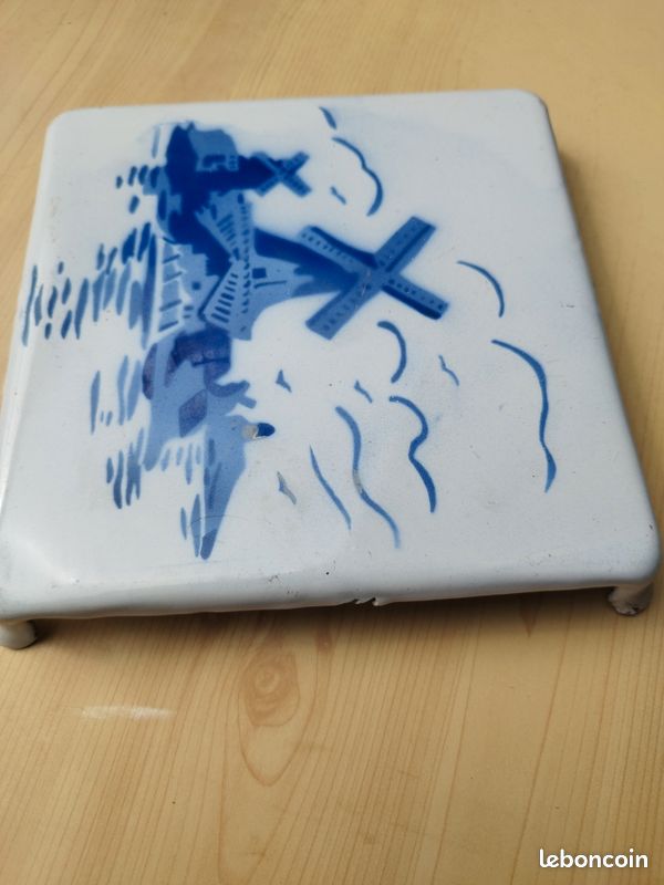 Ancien Dessous De Plat Émaillé Bleu – Trivet Métal Vintage