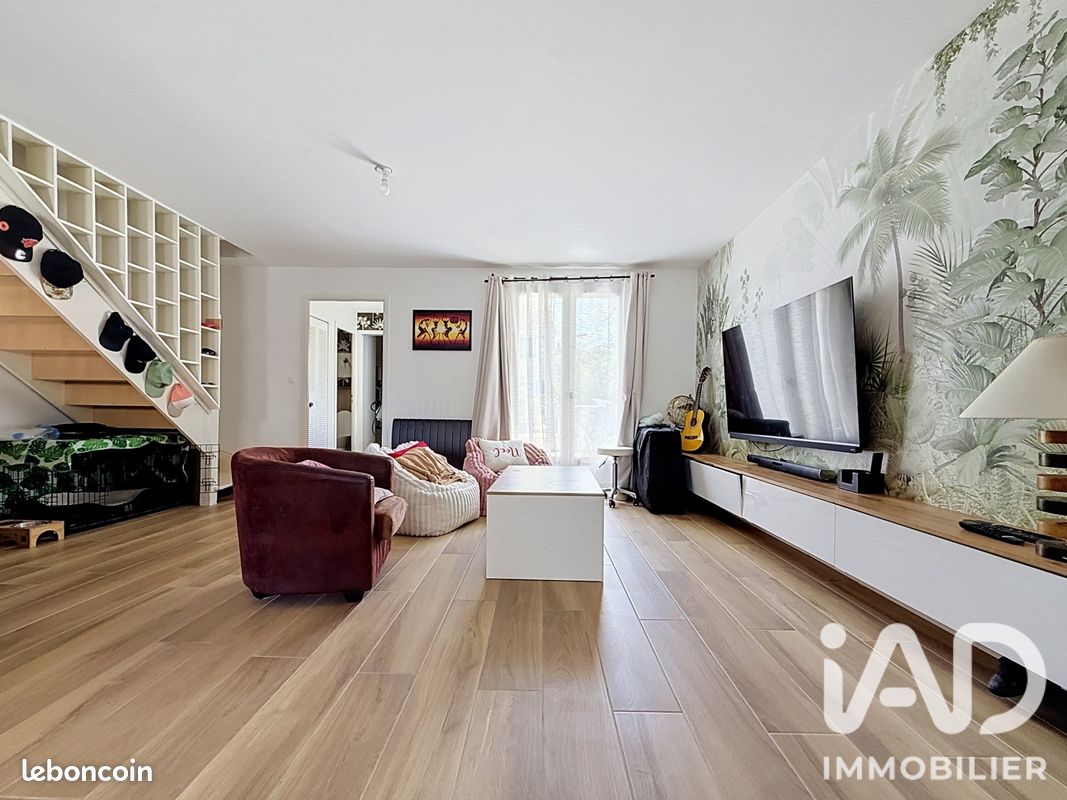 Maison 5 pièces 88 m² · à Ris-Orangis · 88 m² · 1 500 €