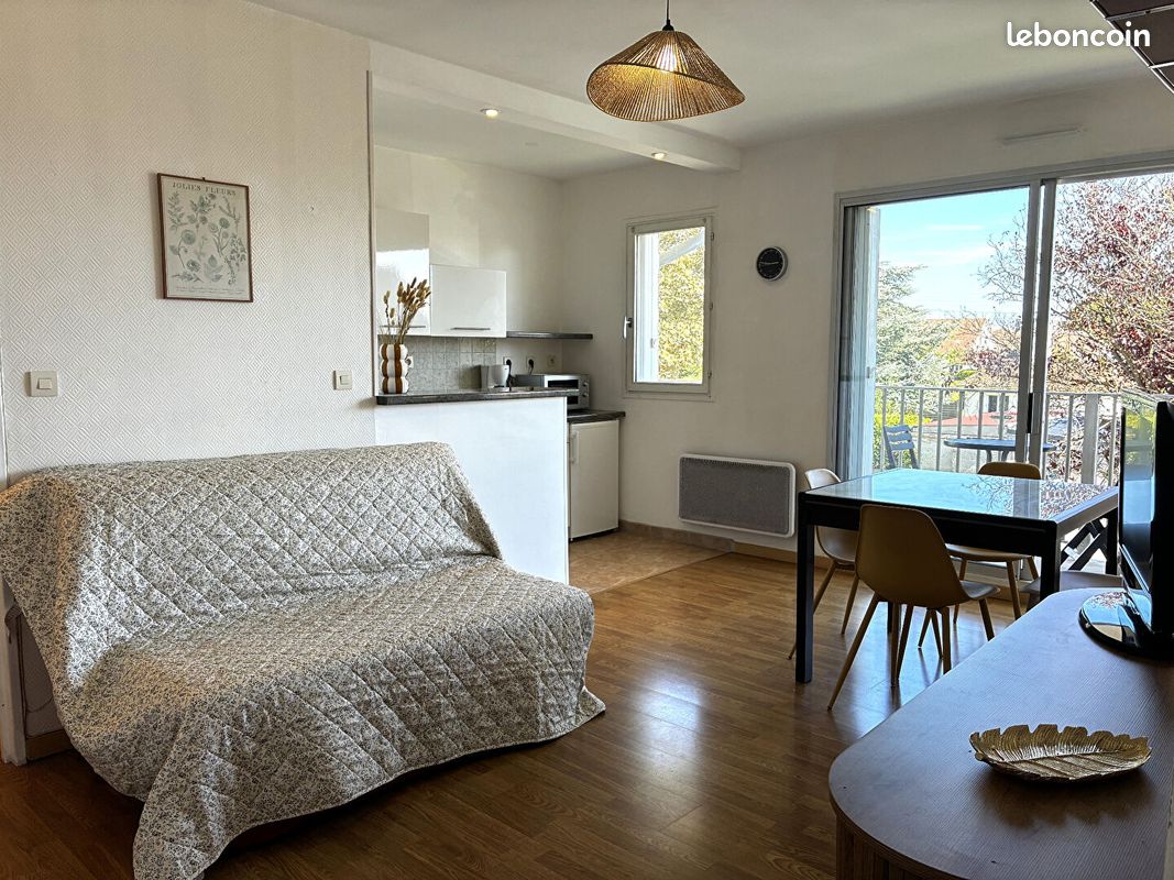 Appartement 3 pièces 48 m² · à Ouistreham · 48 m² · 695 €/mois