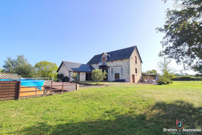 Maison 7 pièces 264 m²