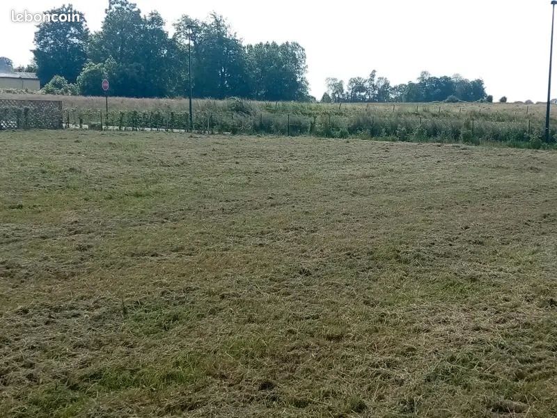 Terrain 470 m² Saint Jean De La Neuville · à Saint-Jean-de-la-Neuville · 65 900 €