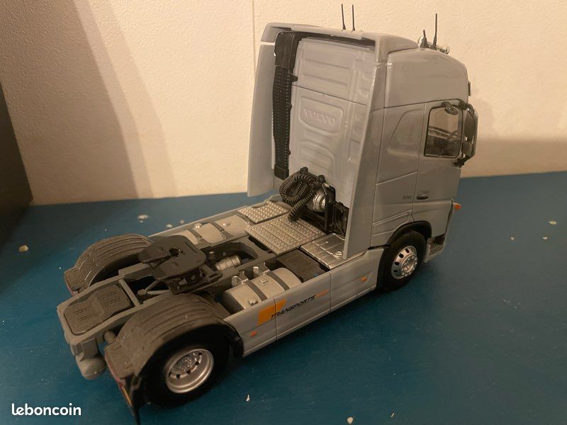 Camion ELIGOR Volvo FH 4x2 Avec Remorque - Transport Dufour Astre - 1/43 - Neuf