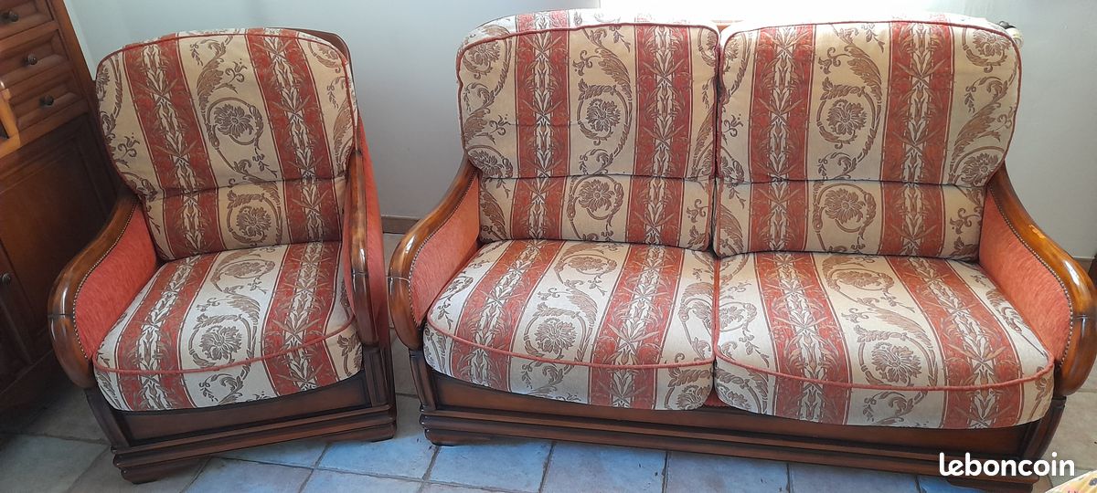 Canapé et ses deux fauteuils (image 2)