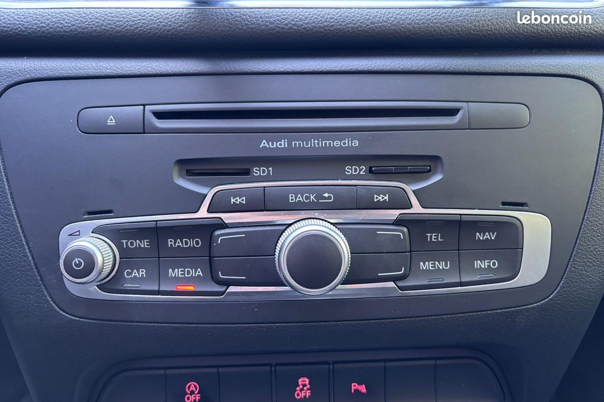 AUDI Q3 2.0 TDI DPF - 140 Ambiente - DISTRIBUTION OK - EMBRAYAGE OK (image 13)