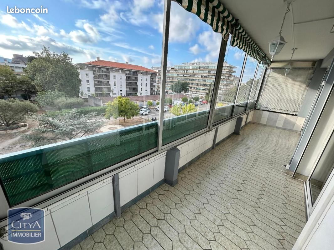 Appartement 3 pièces 63 m² · à La Garde · 63 m² · 950 €/mois