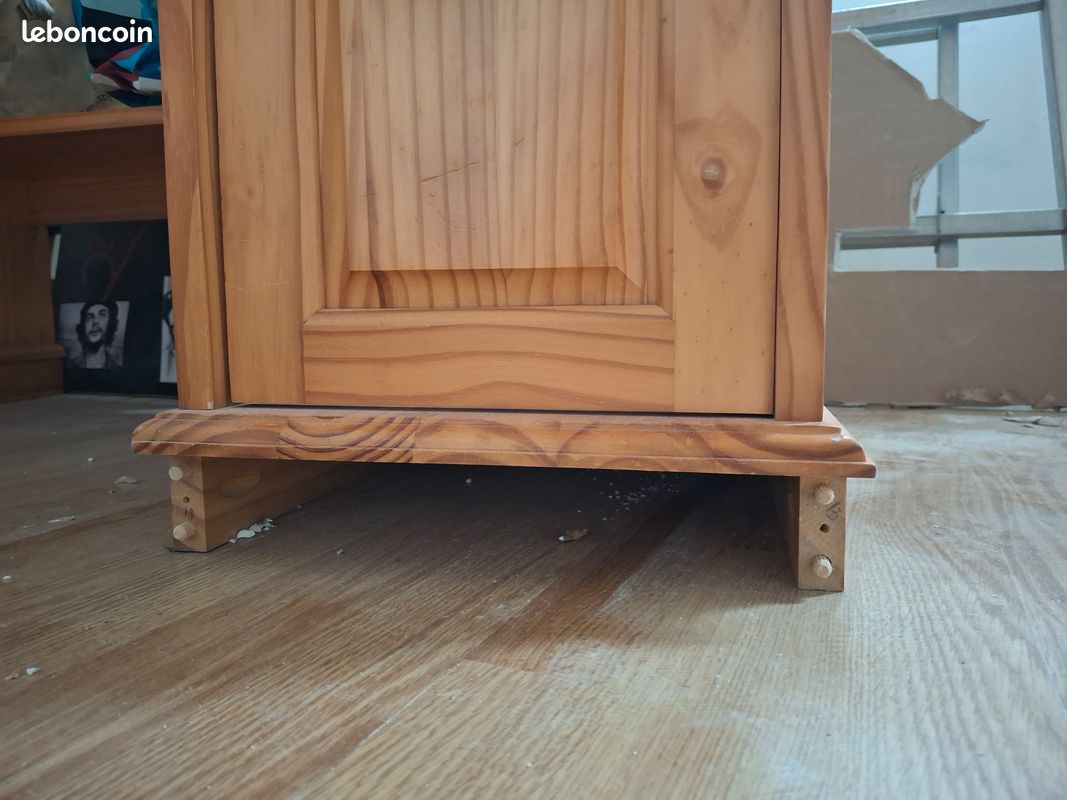 Bureau (image 10)