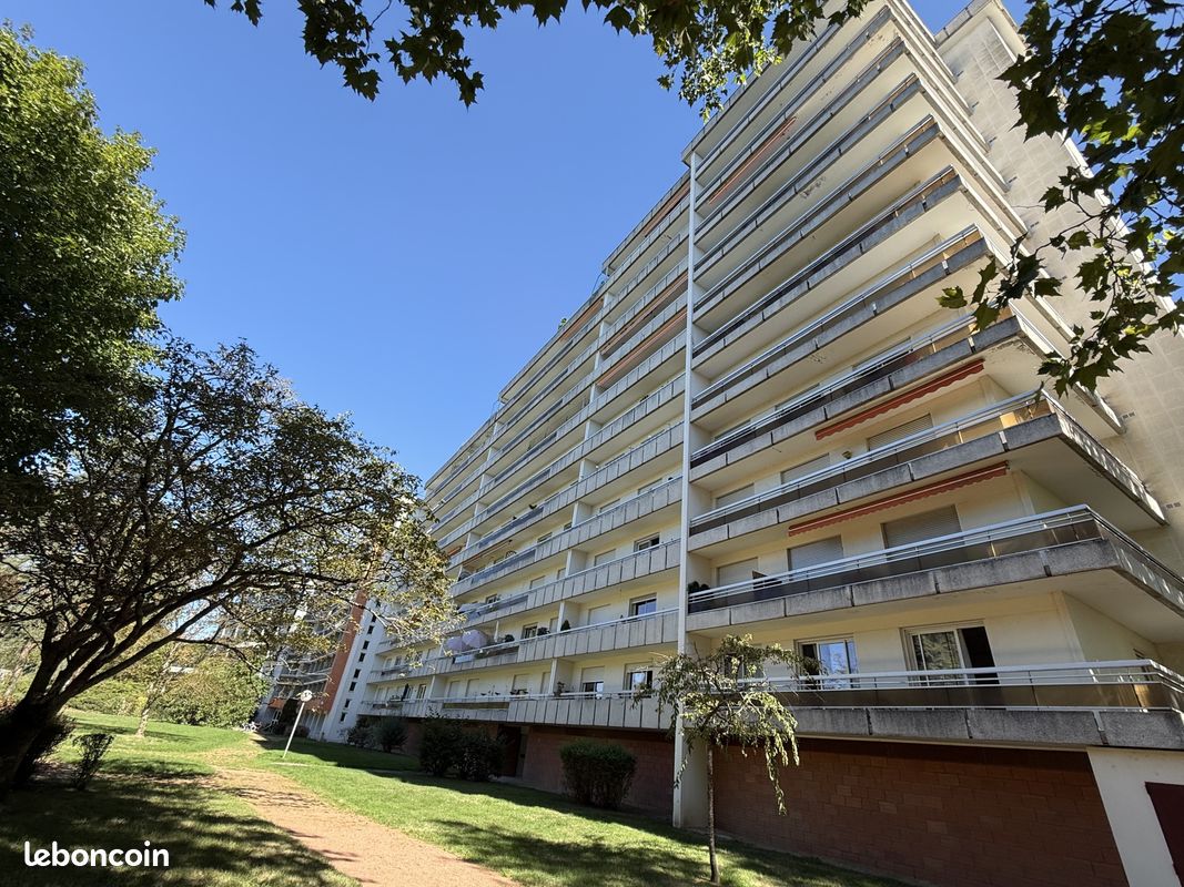 Appartement 4 pièces 82 m² · à Bellerive-sur-Allier · 82 m² · 265 000 €