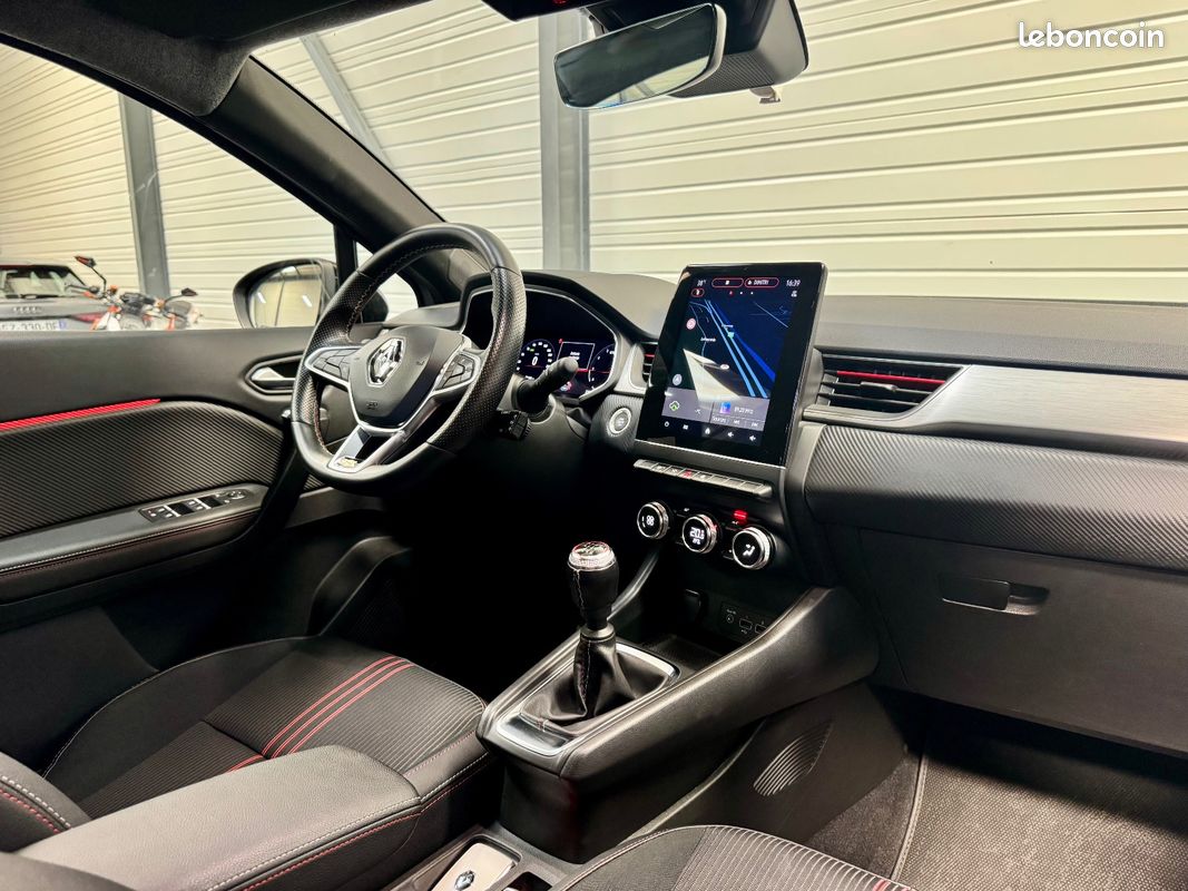RENAULT CAPTUR 1.3 TCe mild hybrid 140ch RS Line / SON BOSE / SUIVI COMPLET RENAULT / CAMERA DE RECUL / GARANTIE 12 (image 12)