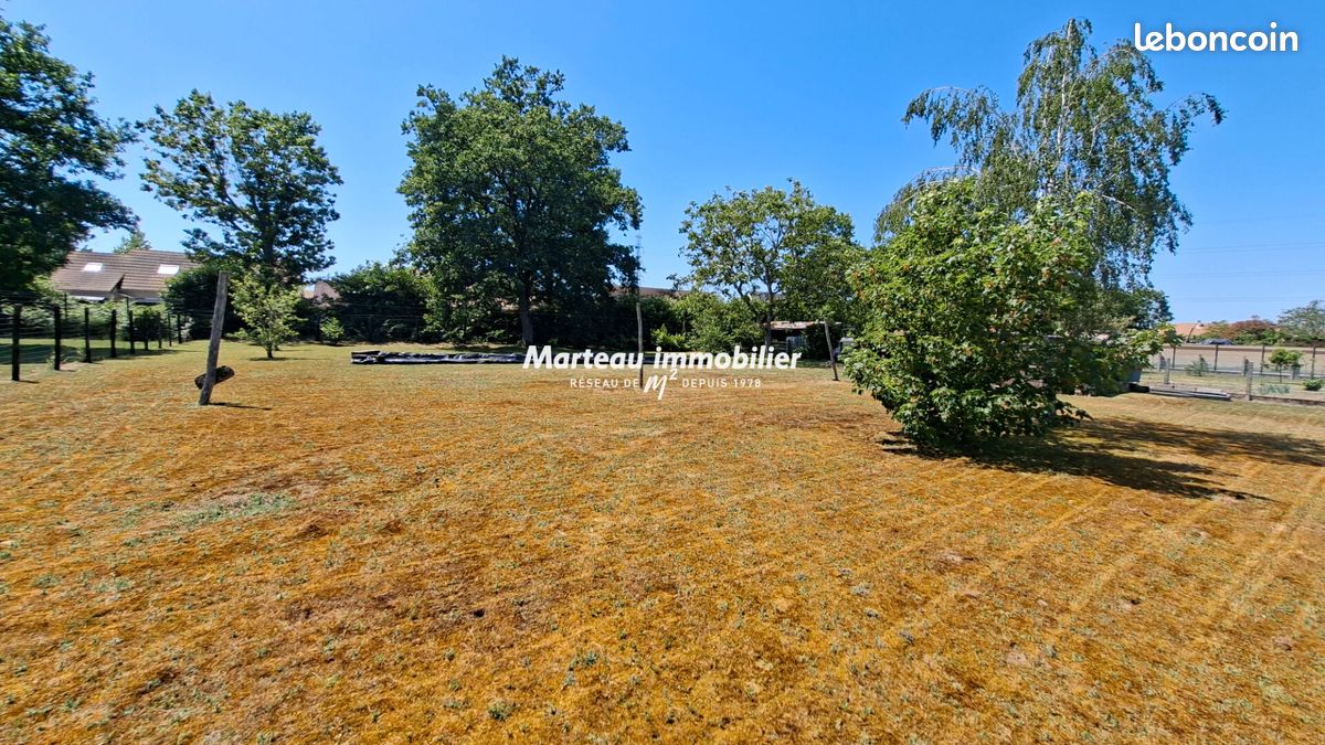 Terrain 1500 m² · à Changé · 1 500 m² · 108 000 €