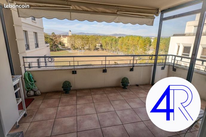 Appartement 4 pièces 94 m²